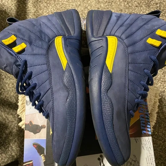 Air Jordan 12 Retro Michigan NRG